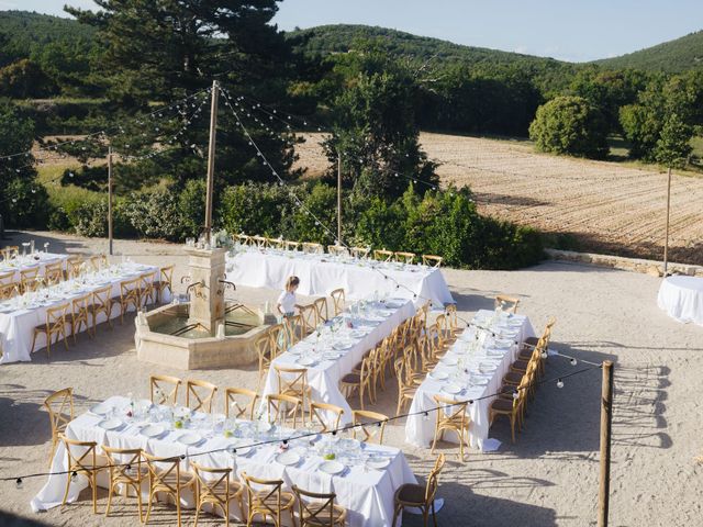 Le mariage de Robert et Sophie à Gordes, Vaucluse 71