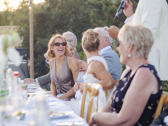 Le mariage de Robert et Sophie à Gordes, Vaucluse 97
