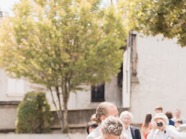 Le mariage de Raphael et Stephanie à sarcenas, Isère 16