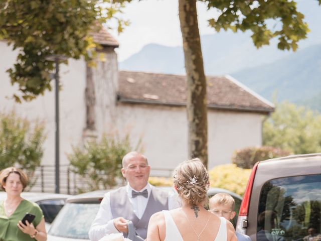 Le mariage de Raphael et Stephanie à sarcenas, Isère 18