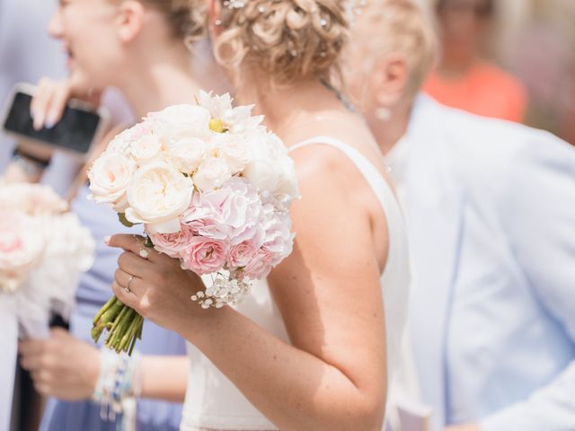 Le mariage de Raphael et Stephanie à sarcenas, Isère 28