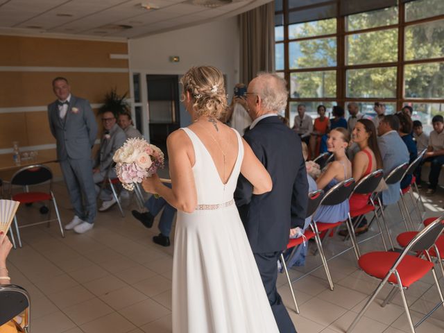 Le mariage de Raphael et Stephanie à sarcenas, Isère 41