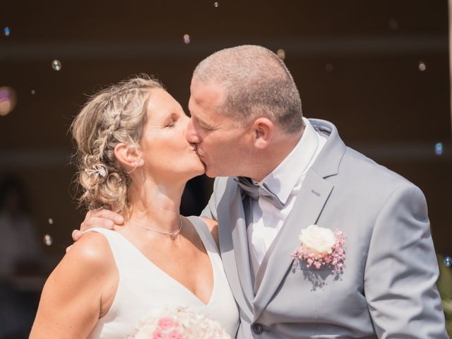 Le mariage de Raphael et Stephanie à sarcenas, Isère 100
