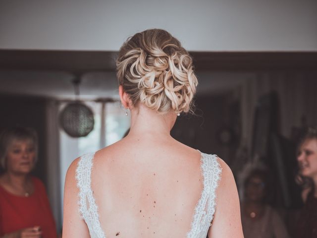 Le mariage de Sylvain et Camille à Tour-en-Bessin, Calvados 6