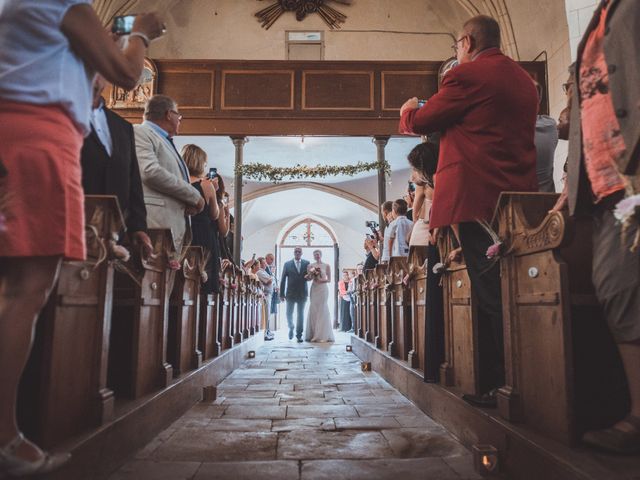 Le mariage de Sylvain et Camille à Tour-en-Bessin, Calvados 29