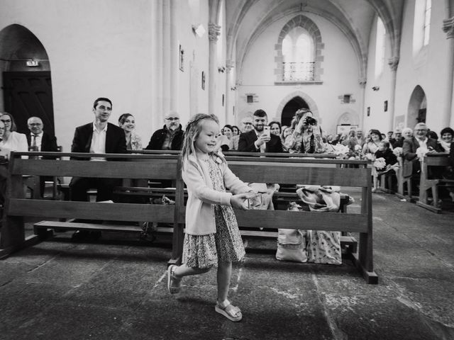 Le mariage de Pierrick et Marine à Taupont, Morbihan 16