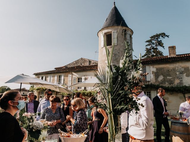 Le mariage de Fernand et Florence à Port-d'Envaux, Charente Maritime 13