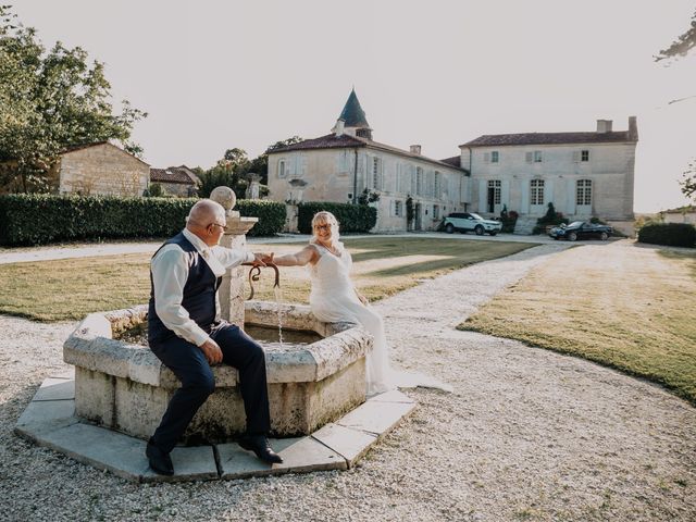 Le mariage de Fernand et Florence à Port-d'Envaux, Charente Maritime 21
