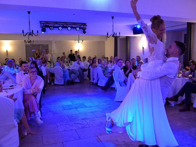 Le mariage de Adrien et Estelle à Saint-Just-de-Claix, Isère 40