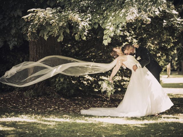Le mariage de Damien et Romane à Roye-sur-Matz, Oise 57