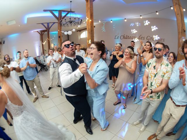 Le mariage de Damien et Romane à Roye-sur-Matz, Oise 92