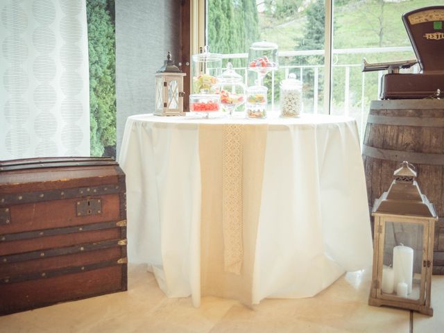 Le mariage de Julien et Wessalie à Saint-Martin-la-Plaine, Loire 7