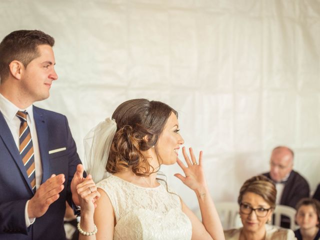 Le mariage de Julien et Wessalie à Saint-Martin-la-Plaine, Loire 27
