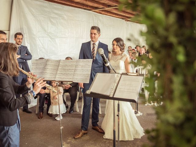Le mariage de Julien et Wessalie à Saint-Martin-la-Plaine, Loire 29