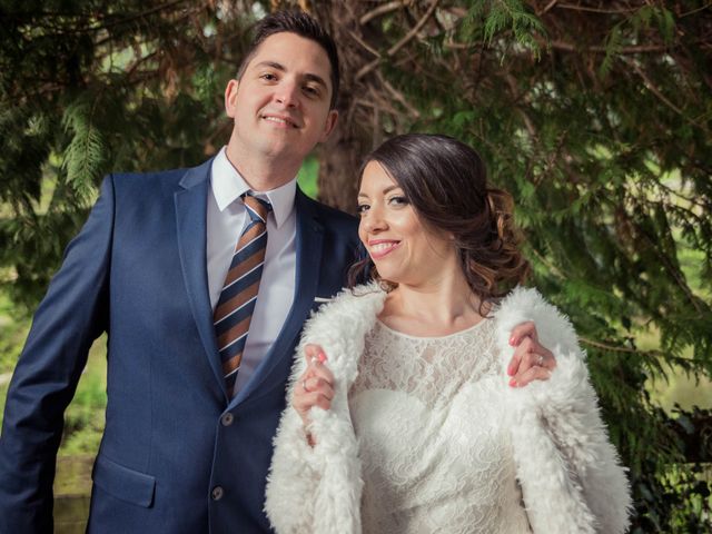 Le mariage de Julien et Wessalie à Saint-Martin-la-Plaine, Loire 36