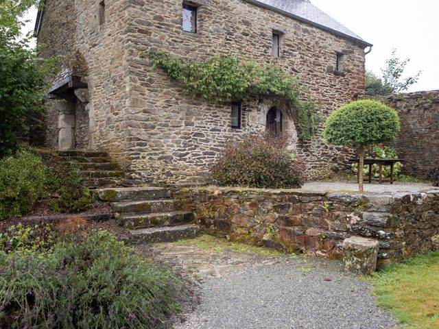 Le mariage de Sebastien et Justine à Carhaix-Plouguer, Finistère 3
