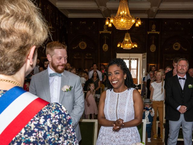 Le mariage de Pierre et Sarah à Bergues, Nord 17