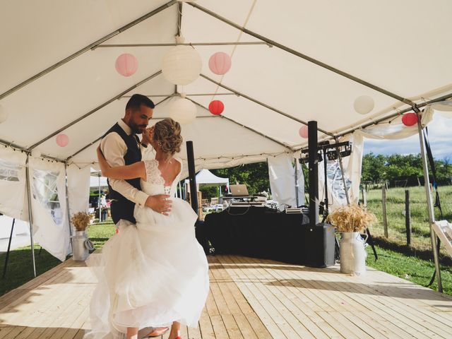 Le mariage de Christophe et Virginie à Chassagny, Rhône 19