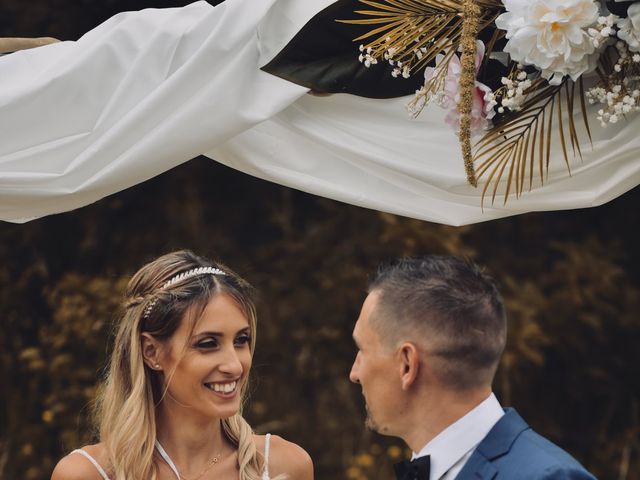 Le mariage de Julien et Laura à Le Collet-de-Dèze, Lozère 15