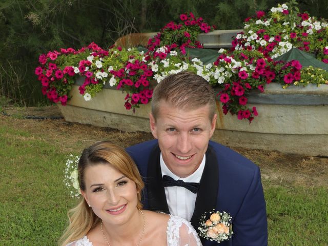 Le mariage de Adrien et Flavie à Arles, Bouches-du-Rhône 12