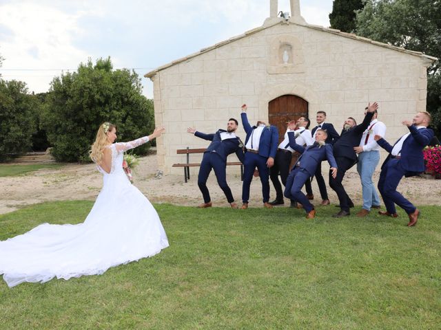 Le mariage de Adrien et Flavie à Arles, Bouches-du-Rhône 18