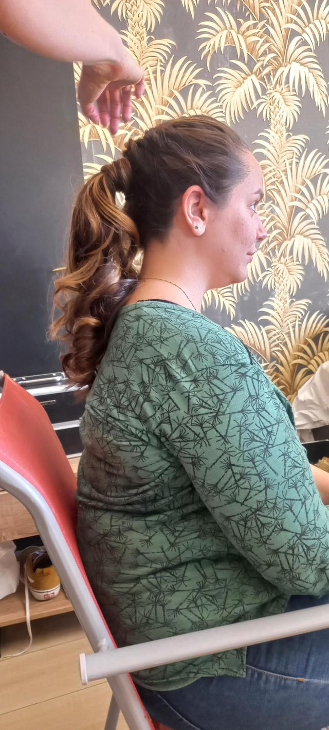 Mademoiselle A Hairstylist - 3