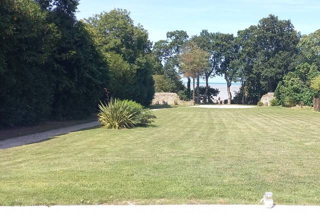 Château de Beaussais - Un Jardin sur la Mer 1