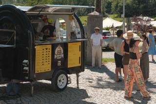 Food Truck Burger - 4