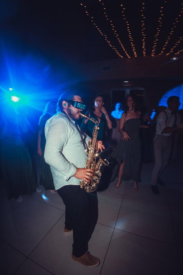 Yervand - Sax & dj - 2