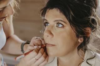 AJ Makeup Artist - 7