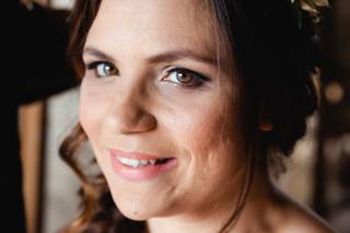 Aurélie Roybet - Maquilleuse coiffeuse - 17