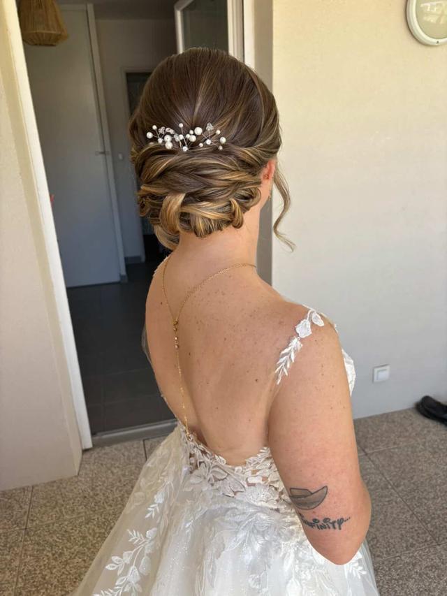 Elody Bliss Hair Stylist & Make up Artist - 2