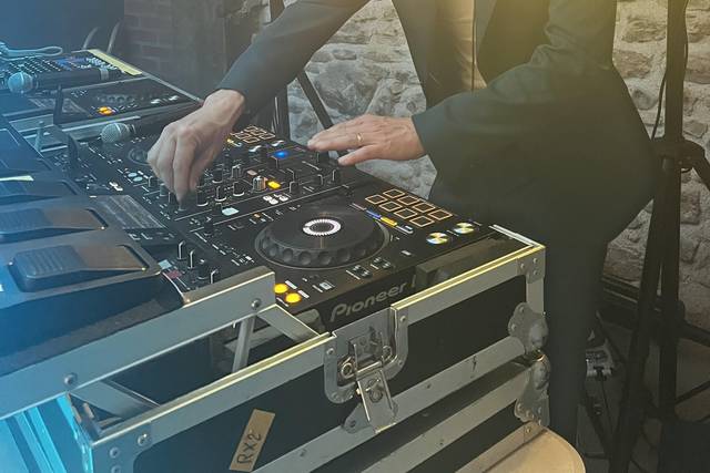 DJ Sam 2