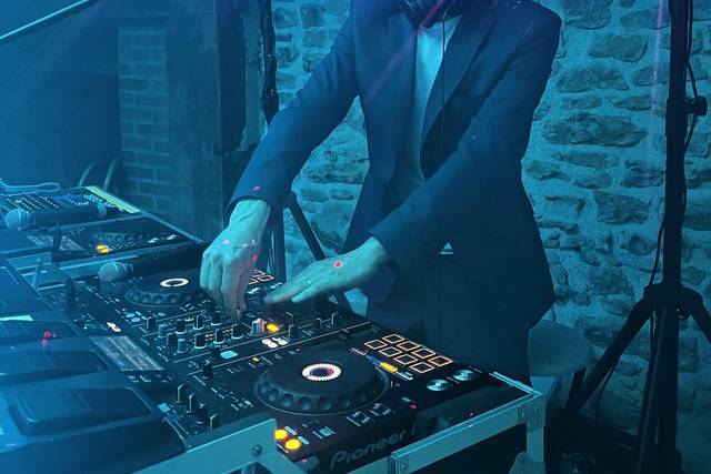 DJ Sam 3