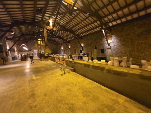 Salle Fenière - Domaine de Sulauze - 1