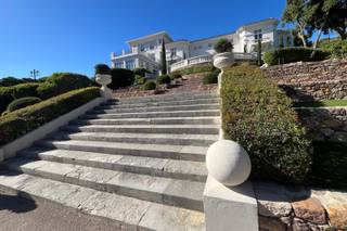 Castel Bay - 6