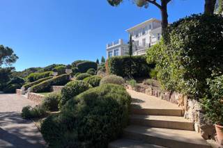 Castel Bay - 7