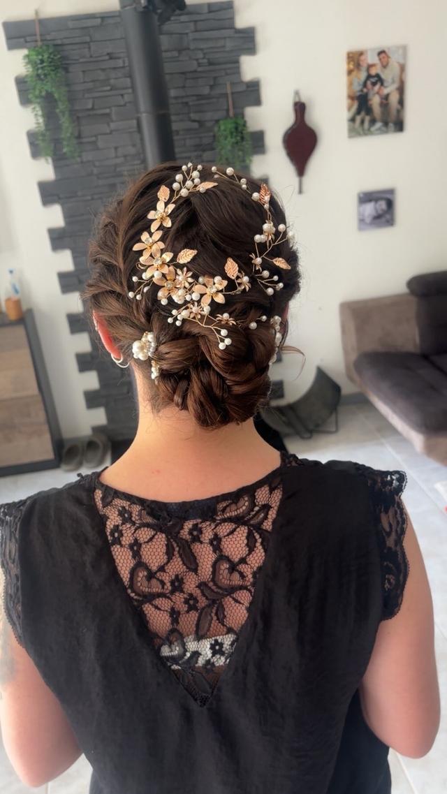 Novias Coiffure - 2