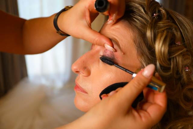 Fanny Roux Make up & Nail Artist 4