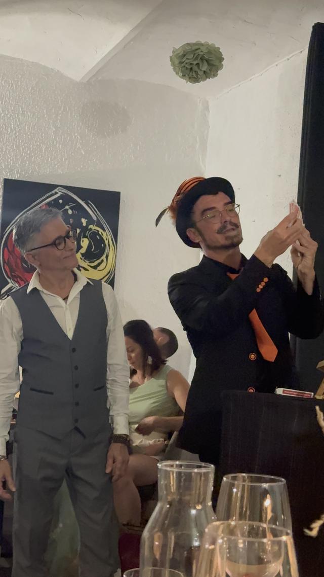 Magic Moustache - Magicien - 1