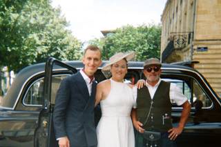 Carbodies Black cab - 5
