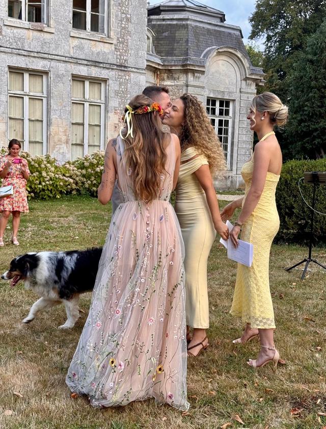 Carole Birling Mariage - 2