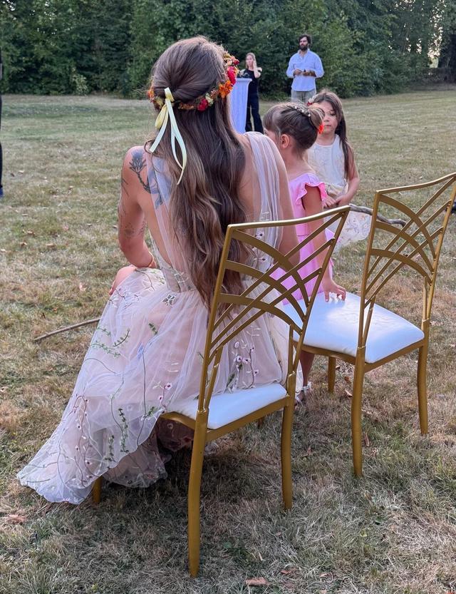 Carole Birling Mariage - 3