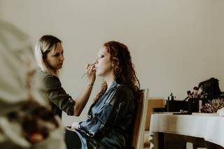 Laura B Hair & Makeup - 12
