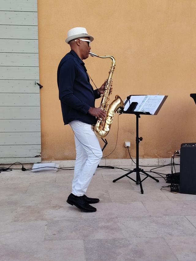 Jackson Sax - 1