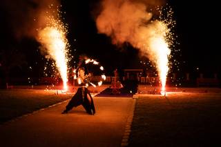 KumAnati - Spectacle de feu, lumières LED et artifice - 8