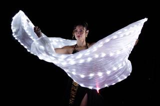 KumAnati - Spectacle de feu, lumières LED et artifice - 10
