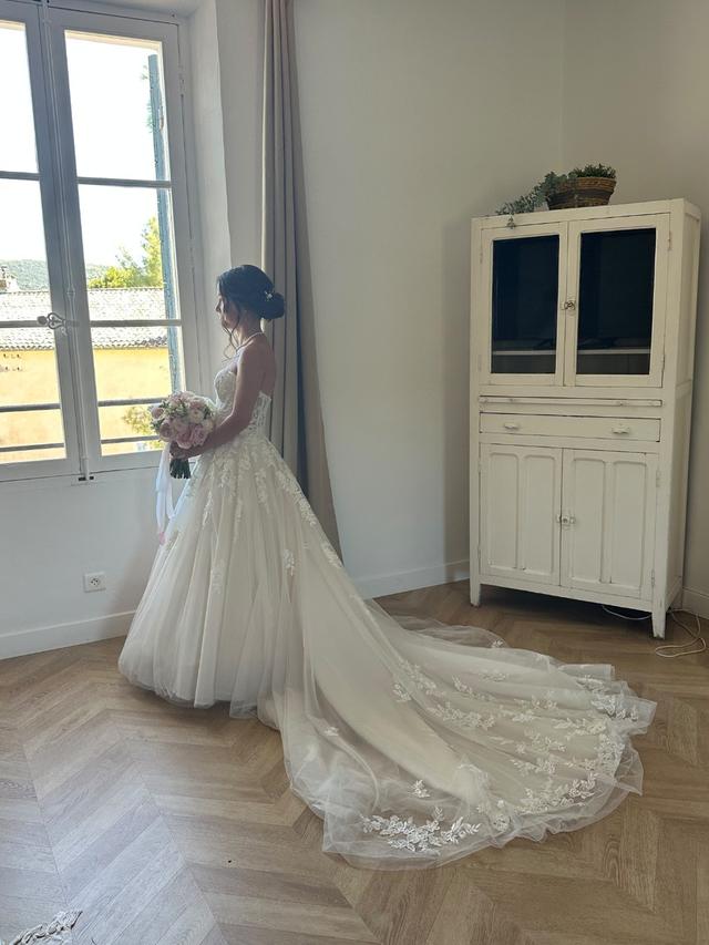 Lili in zi Hair - 1