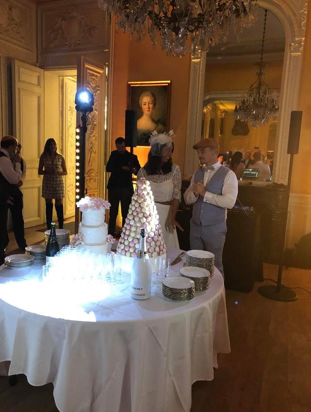 Autour d'un Buffet - 3