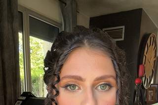 Delia Maquilleuse Coiffeuse - 7